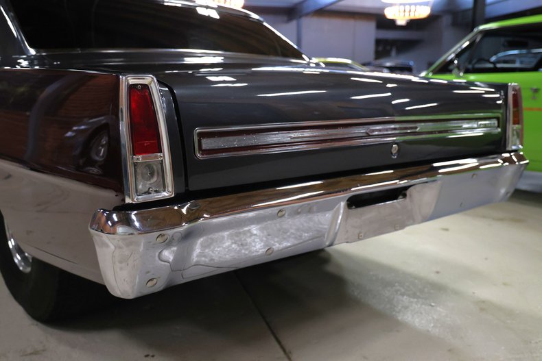 Chevrolet-Ii-1966-Marlboro-Maroon-Black-3