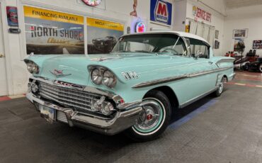 Chevrolet-Impala-1958-2-Door-1