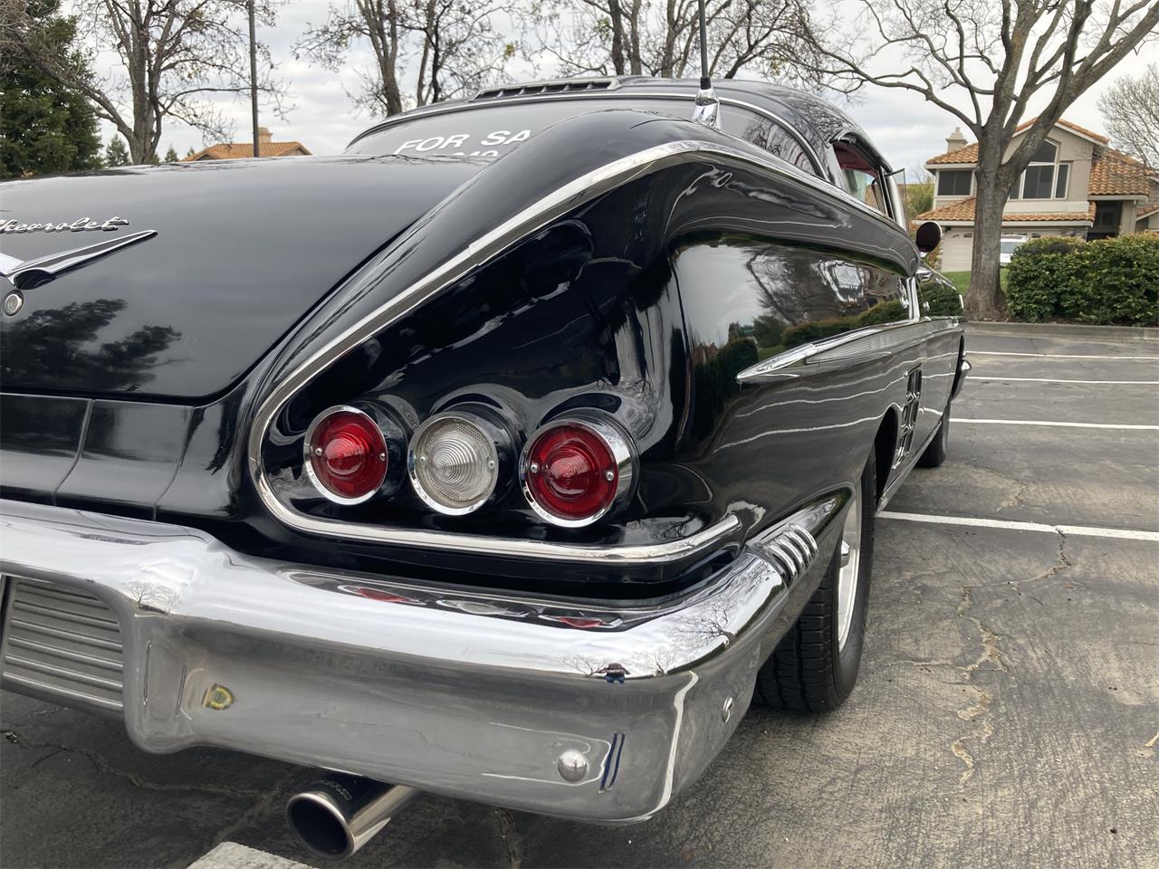 Chevrolet-Impala-1958-Black-Red-Tri-color-11