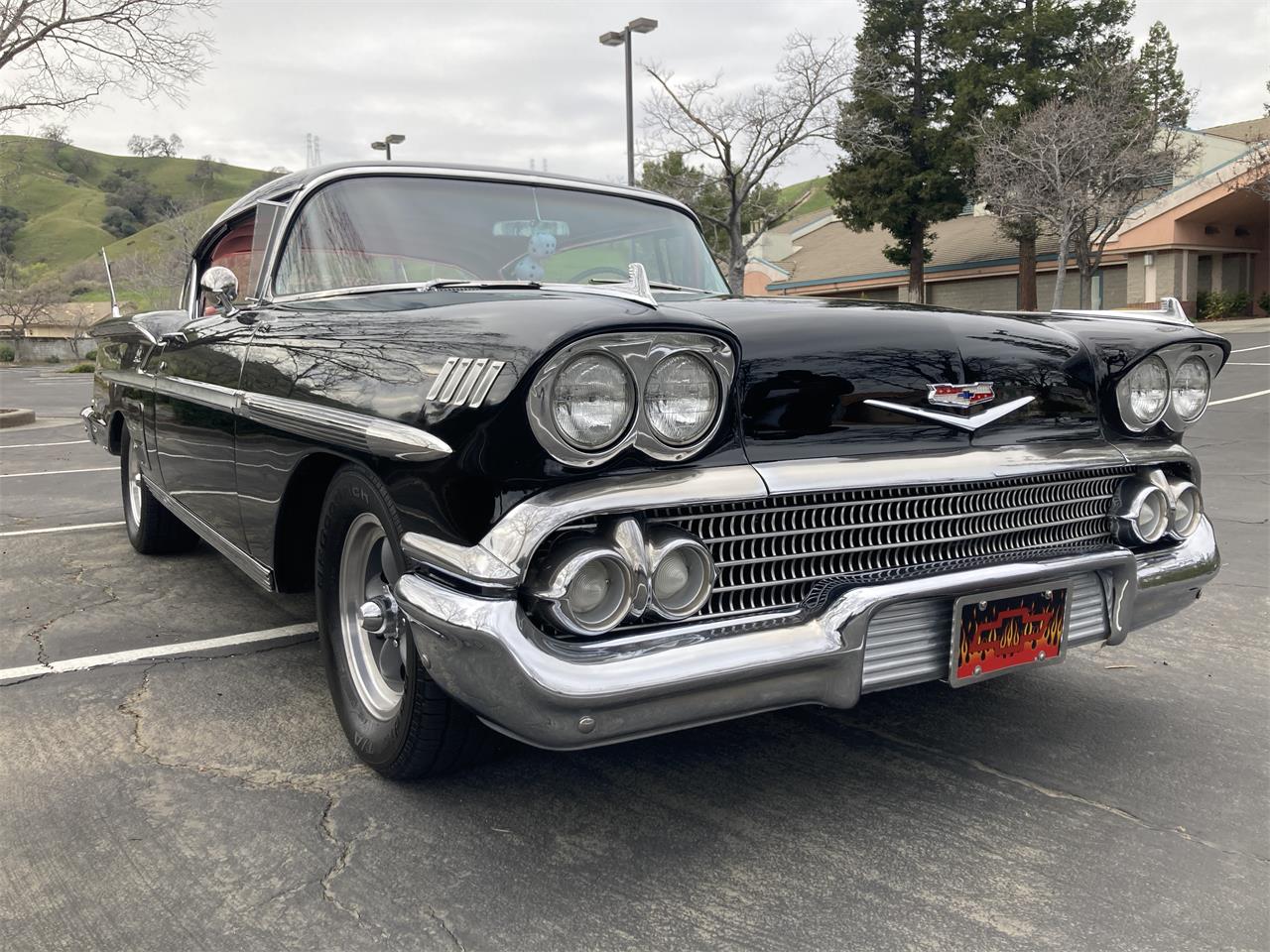 Chevrolet-Impala-1958-Black-Red-Tri-color-13