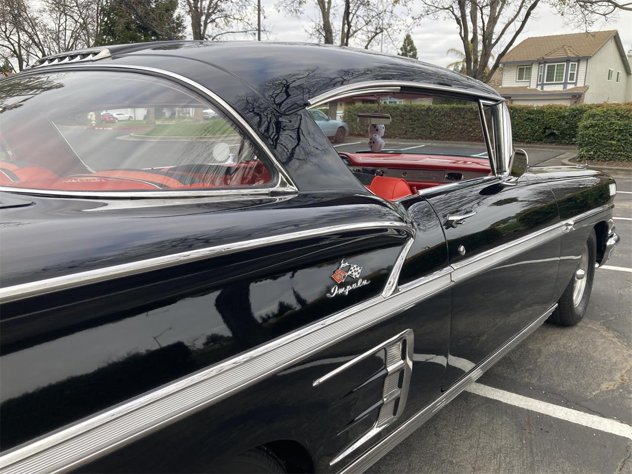 Chevrolet-Impala-1958-Black-Red-Tri-color-9