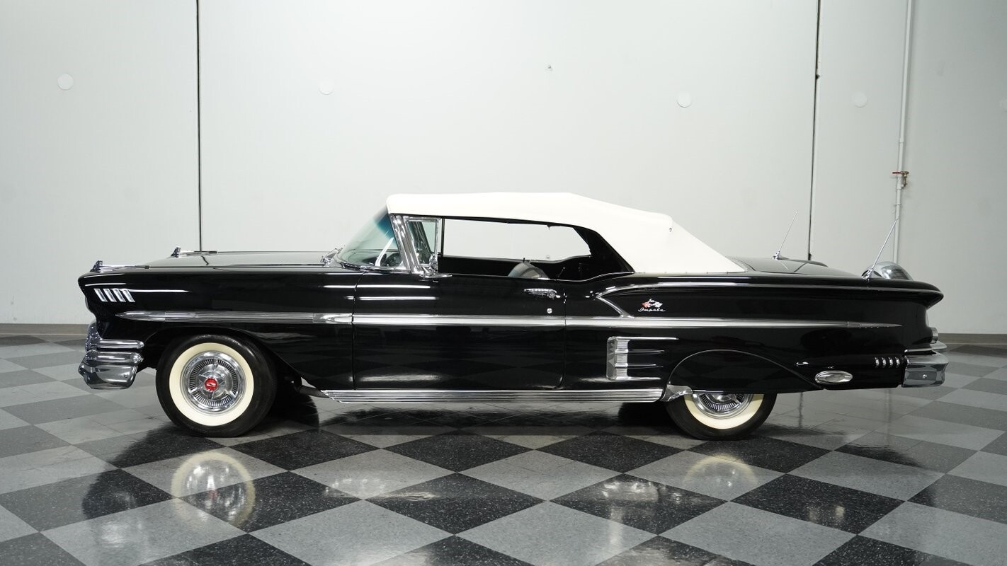 Chevrolet-Impala-1958-Convertible-2