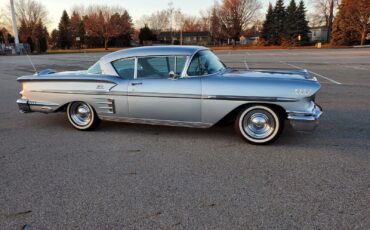 Chevrolet-Impala-1958-Other-10
