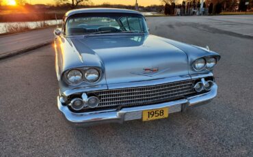 Chevrolet-Impala-1958-Other-13