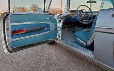 Chevrolet-Impala-1958-Other-23