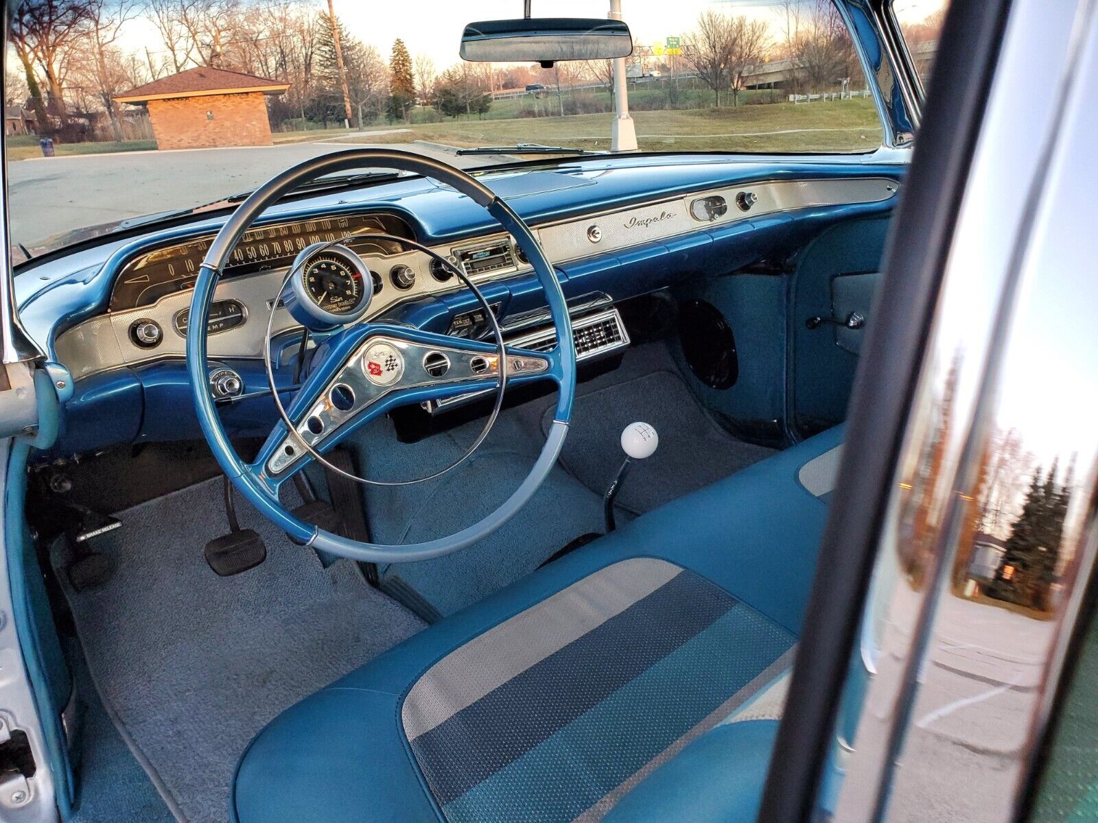 Chevrolet-Impala-1958-Other-24