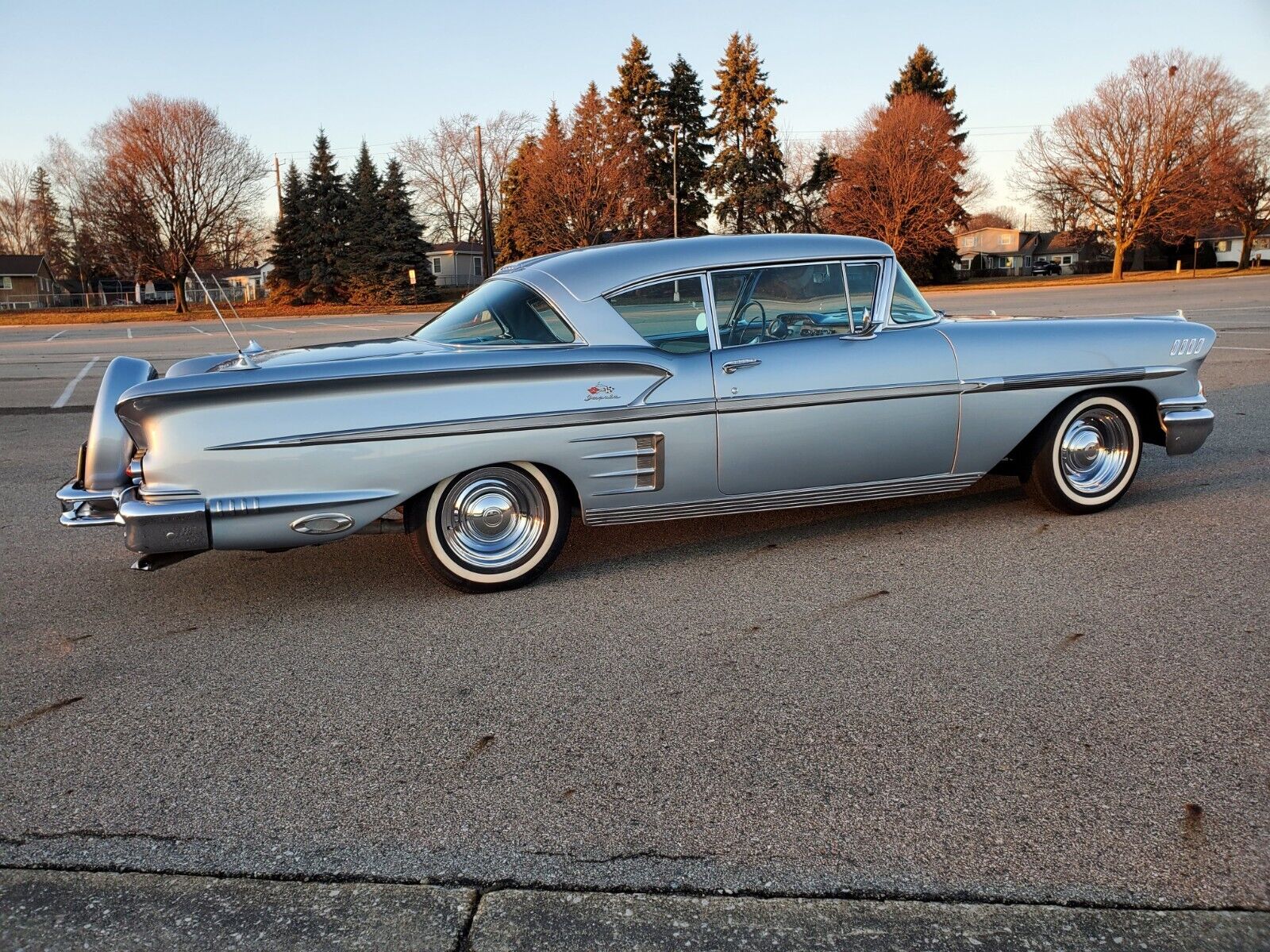 Chevrolet-Impala-1958-Other-8