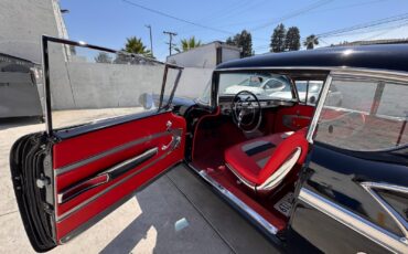 Chevrolet-Impala-1958-Sedan-13