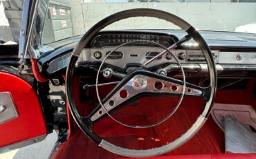 Chevrolet-Impala-1958-Sedan-14