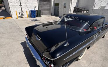 Chevrolet-Impala-1958-Sedan-5
