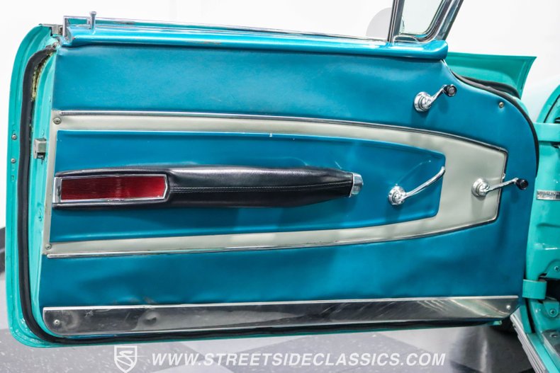 Chevrolet-Impala-1958-Tropic-Turquoise-Turquoise-31