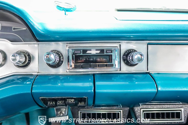 Chevrolet-Impala-1958-Tropic-Turquoise-Turquoise-46
