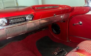 Chevrolet-Impala-1960-Black-Red-White-17