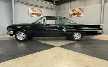Chevrolet-Impala-1960-Black-Red-White-2