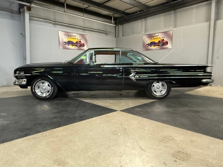 Chevrolet-Impala-1960-Black-Red-White-2