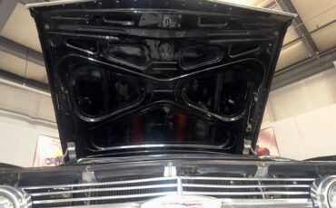 Chevrolet-Impala-1960-Black-Red-White-30