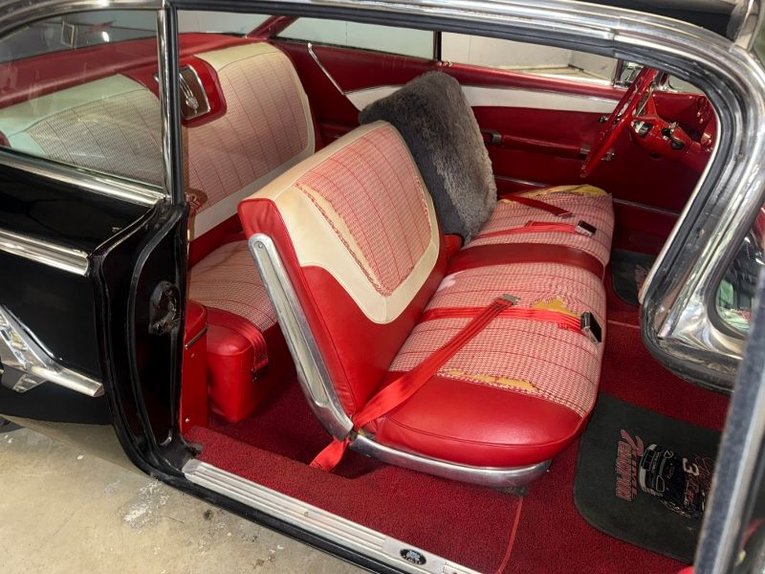 Chevrolet-Impala-1960-Black-Red-White-35