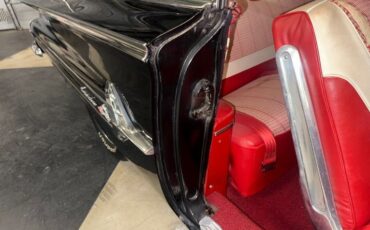 Chevrolet-Impala-1960-Black-Red-White-36