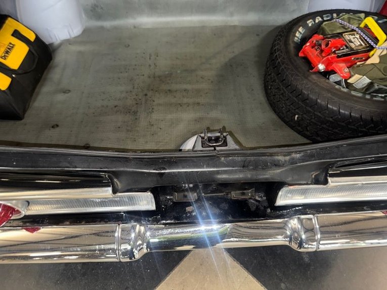 Chevrolet-Impala-1960-Black-Red-White-48