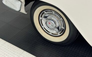 Chevrolet-Impala-1960-Ermine-White-Black-19