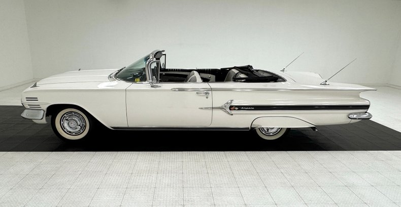 Chevrolet-Impala-1960-Ermine-White-Black-8