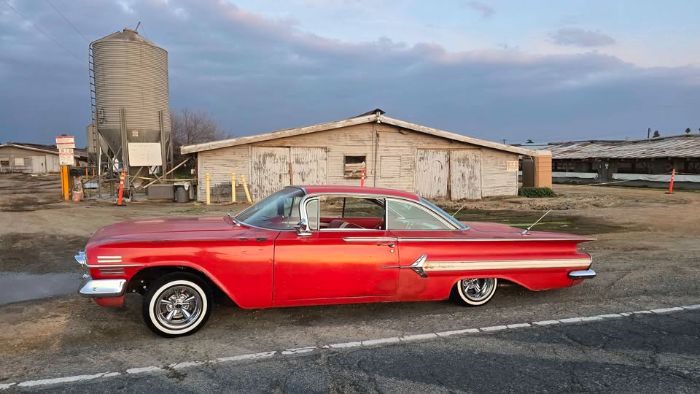 Chevrolet-Impala-1960-Red-Red-1