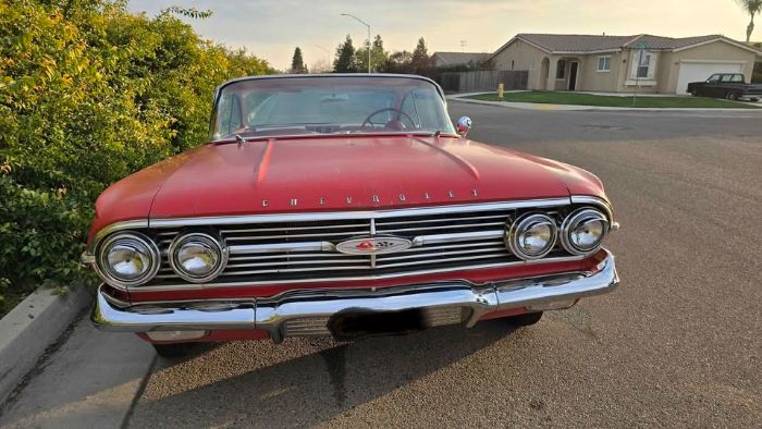 Chevrolet-Impala-1960-Red-Red-12