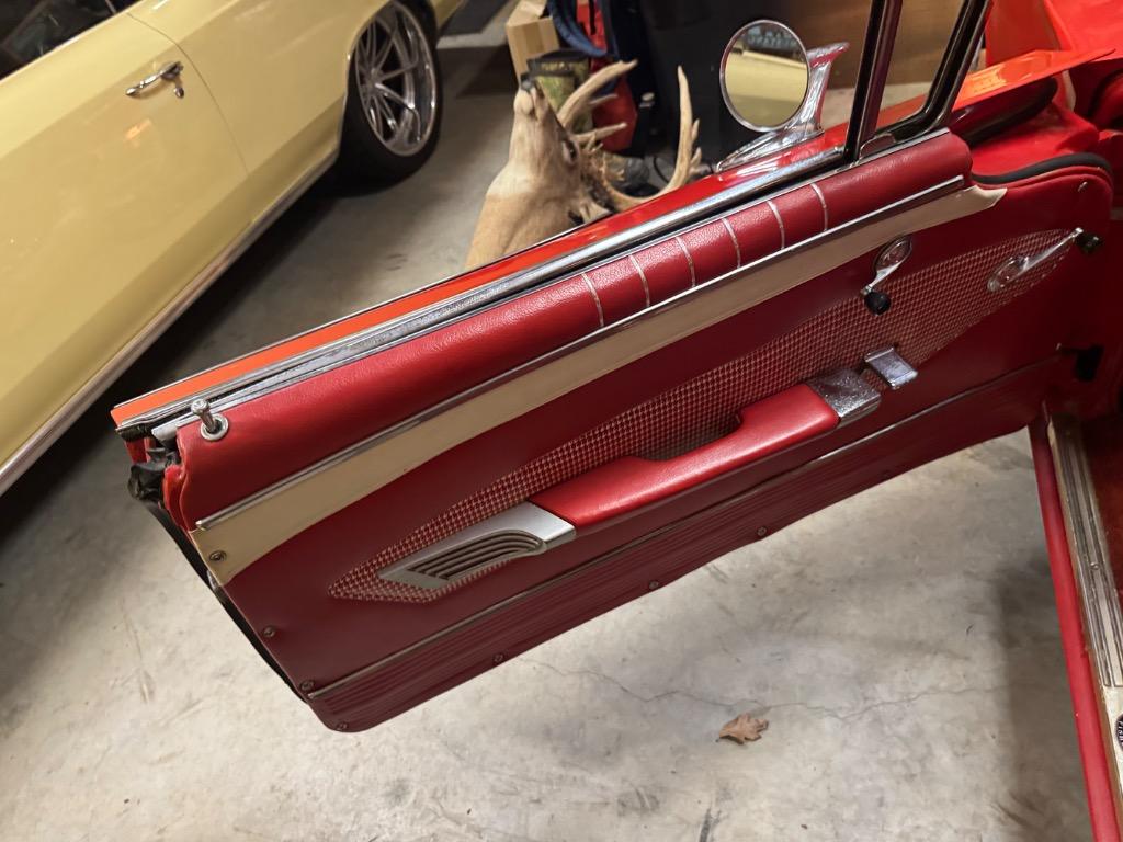 Chevrolet-Impala-1960-Red-Red-27