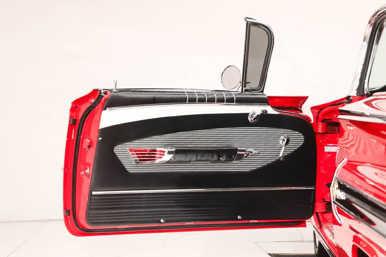 Chevrolet-Impala-1960-Roman-Red-Black-ampamp-White-Ho-11