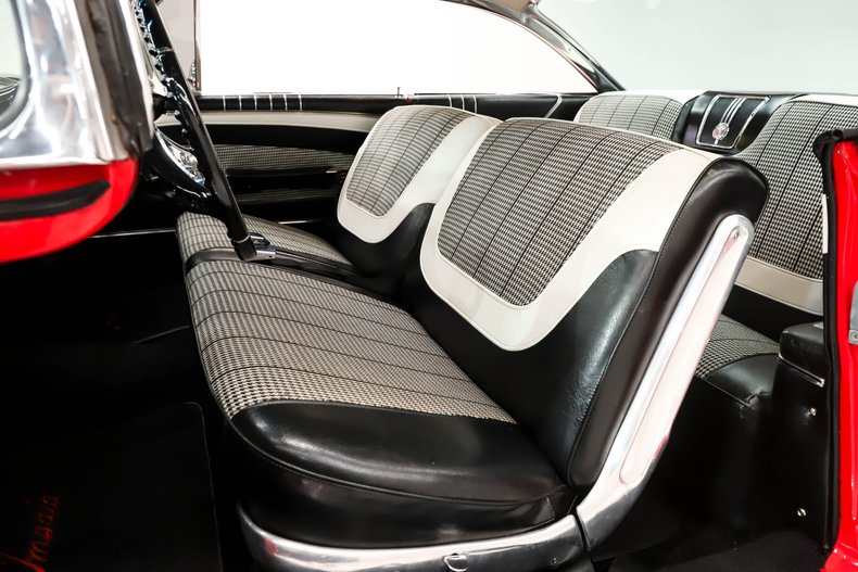 Chevrolet-Impala-1960-Roman-Red-Black-ampamp-White-Ho-15