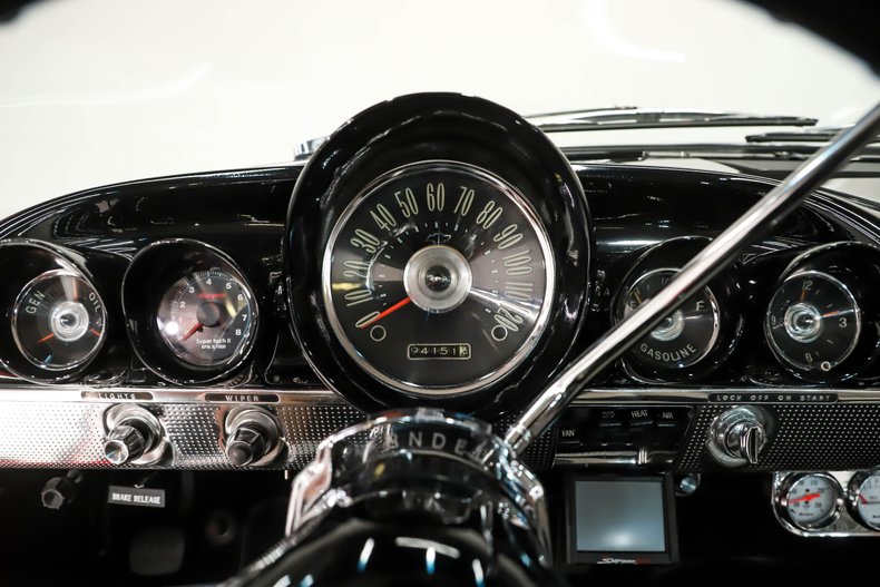 Chevrolet-Impala-1960-Roman-Red-Black-ampamp-White-Ho-20