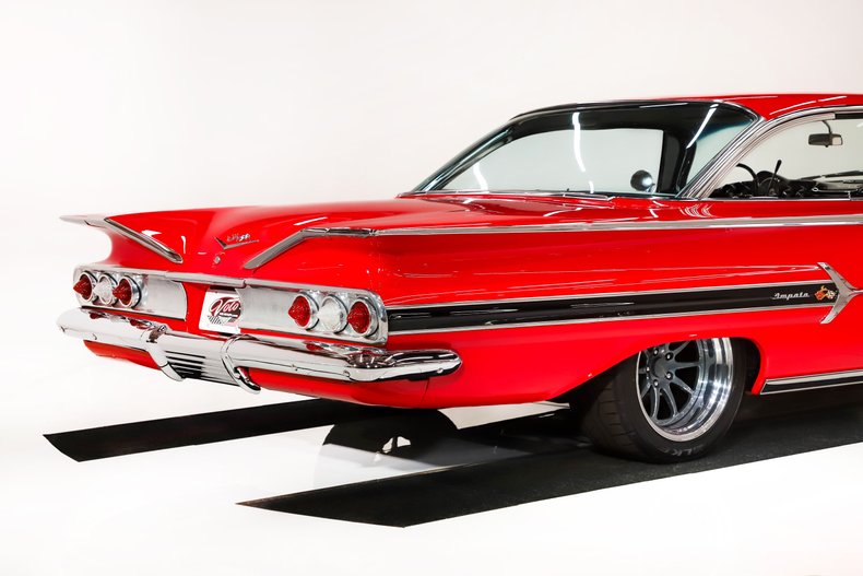 Chevrolet-Impala-1960-Roman-Red-Black-ampamp-White-Ho-21