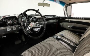 Chevrolet-Impala-1960-Roman-Red-Black-ampamp-White-Ho