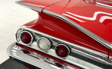 Chevrolet-Impala-1960-Roman-Red-Red-Houndstooth-22