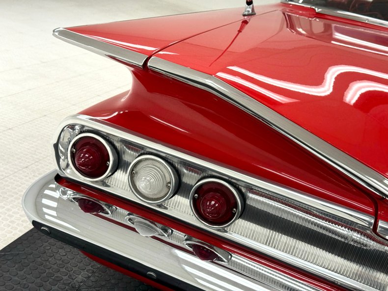 Chevrolet-Impala-1960-Roman-Red-Red-Houndstooth-22