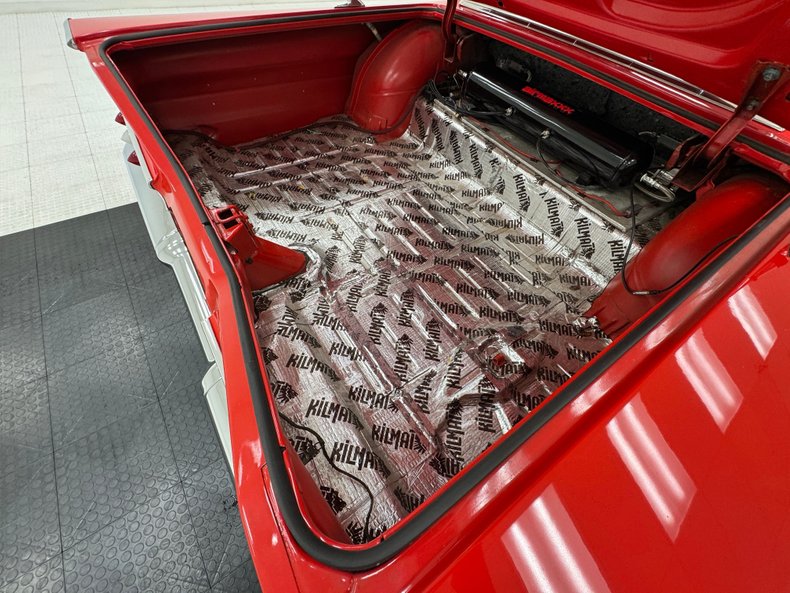 Chevrolet-Impala-1960-Roman-Red-Red-Houndstooth-28