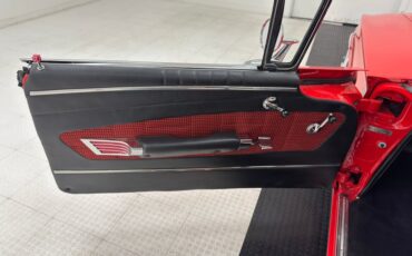 Chevrolet-Impala-1960-Roman-Red-Red-Houndstooth-29