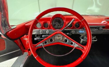 Chevrolet-Impala-1960-Roman-Red-Red-Houndstooth-37