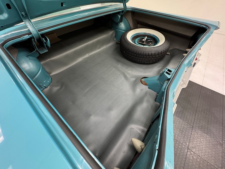 Chevrolet-Impala-1960-Tasco-Turquoise-Turquoise-43