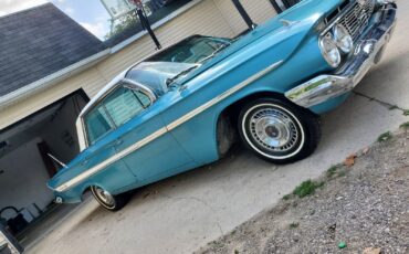 Chevrolet-Impala-1961-1