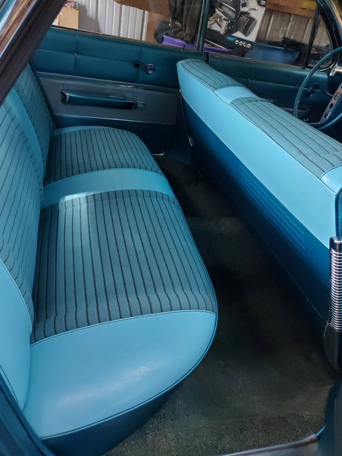 Chevrolet-Impala-1961-15