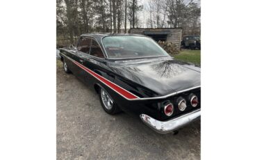 Chevrolet-Impala-1961-Black-Red-4
