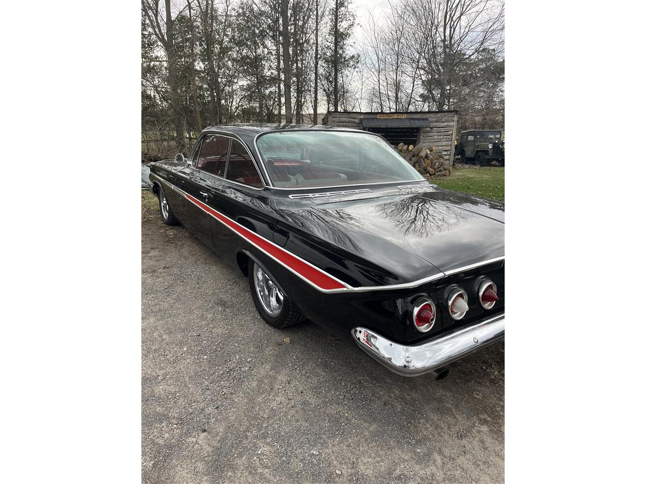 Chevrolet-Impala-1961-Black-Red-4
