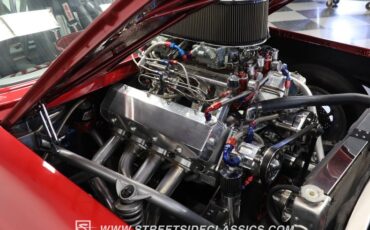 Chevrolet-Impala-1961-Candy-Apple-Red-Meta-Light-Gray-36