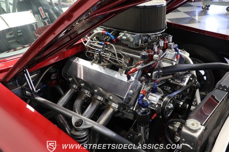 Chevrolet-Impala-1961-Candy-Apple-Red-Meta-Light-Gray-36