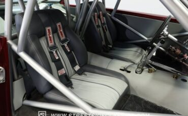 Chevrolet-Impala-1961-Candy-Apple-Red-Meta-Light-Gray-46