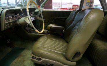 Chevrolet-Impala-1961-Classic-Car-21