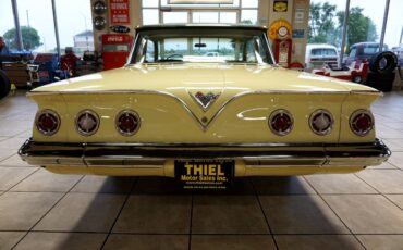 Chevrolet-Impala-1961-Classic-Car-6