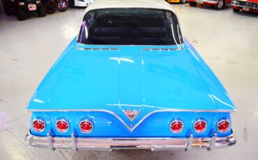 Chevrolet-Impala-1961-Coupe-14