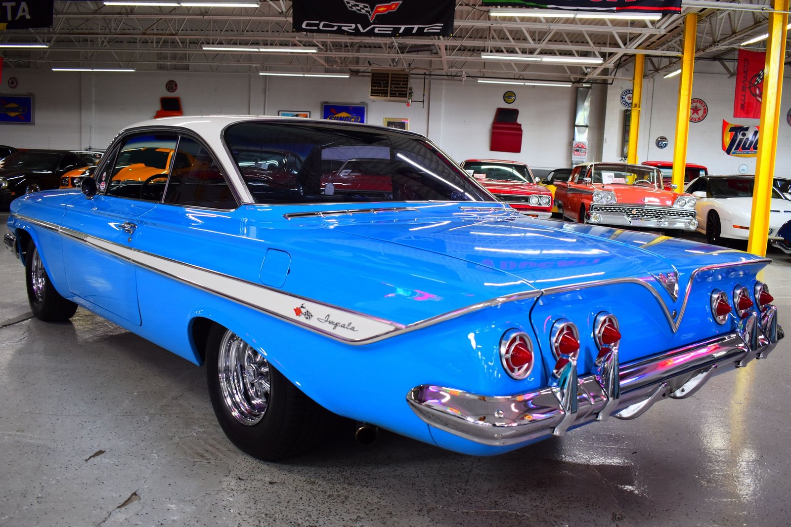 Chevrolet-Impala-1961-Coupe-16